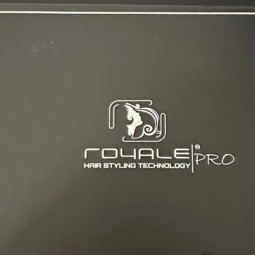 Royale Pro Turquoise Breeze Hair Straightener with 2 Clips. NWT